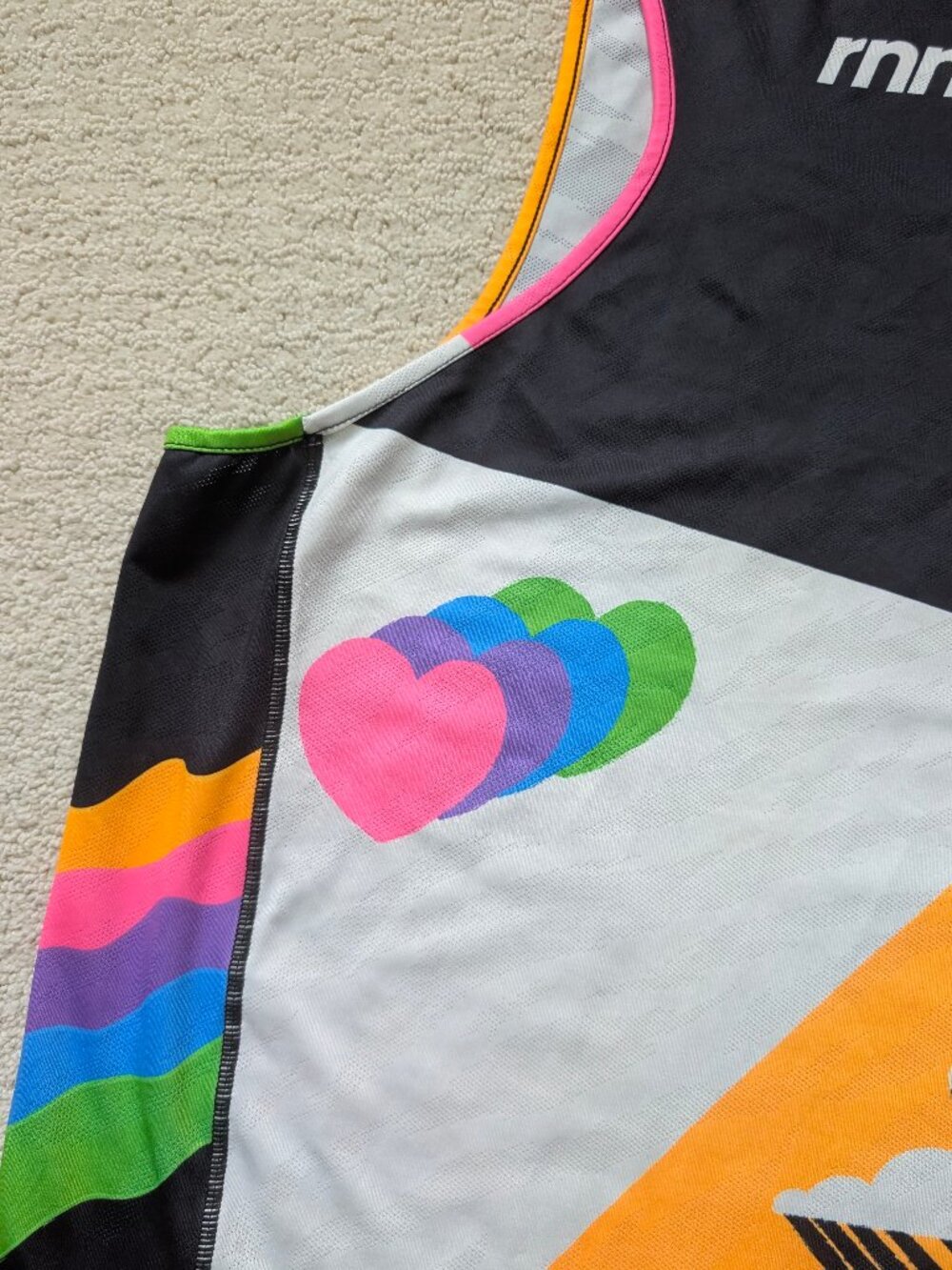 LN RNNR Rabbit Men's Large Vibrant Color Print Tank Top NEON Running Singlet EUC - Picture 8 of 15